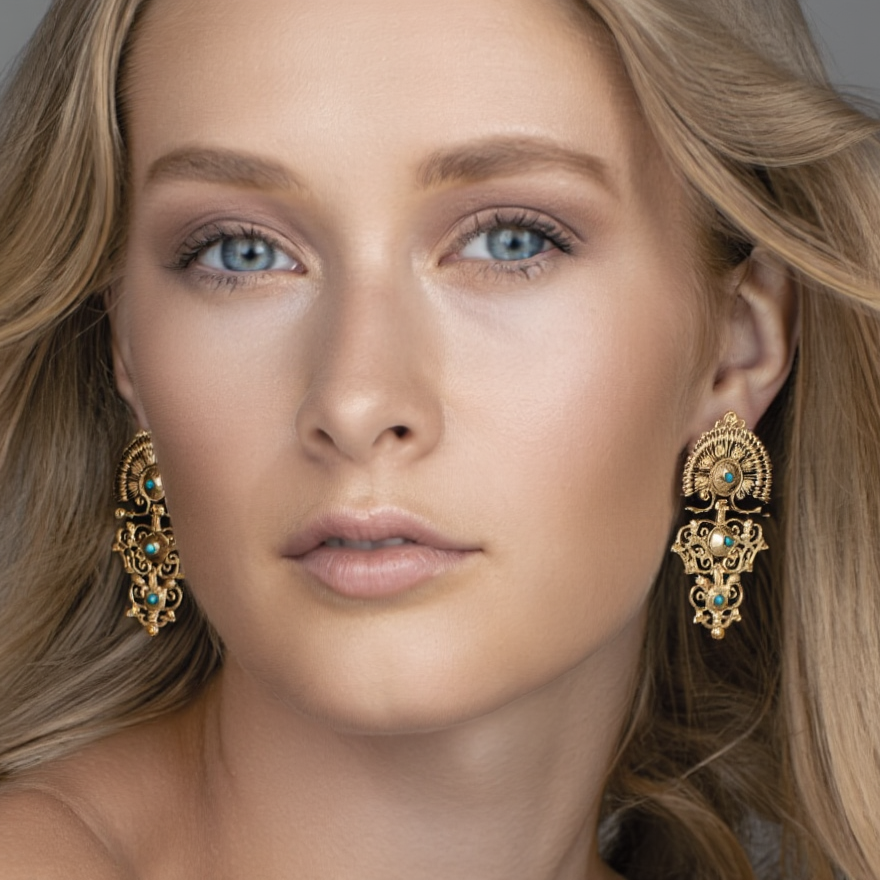 Luminis Earrings in Gold Plated Silver and Aqua Pearl