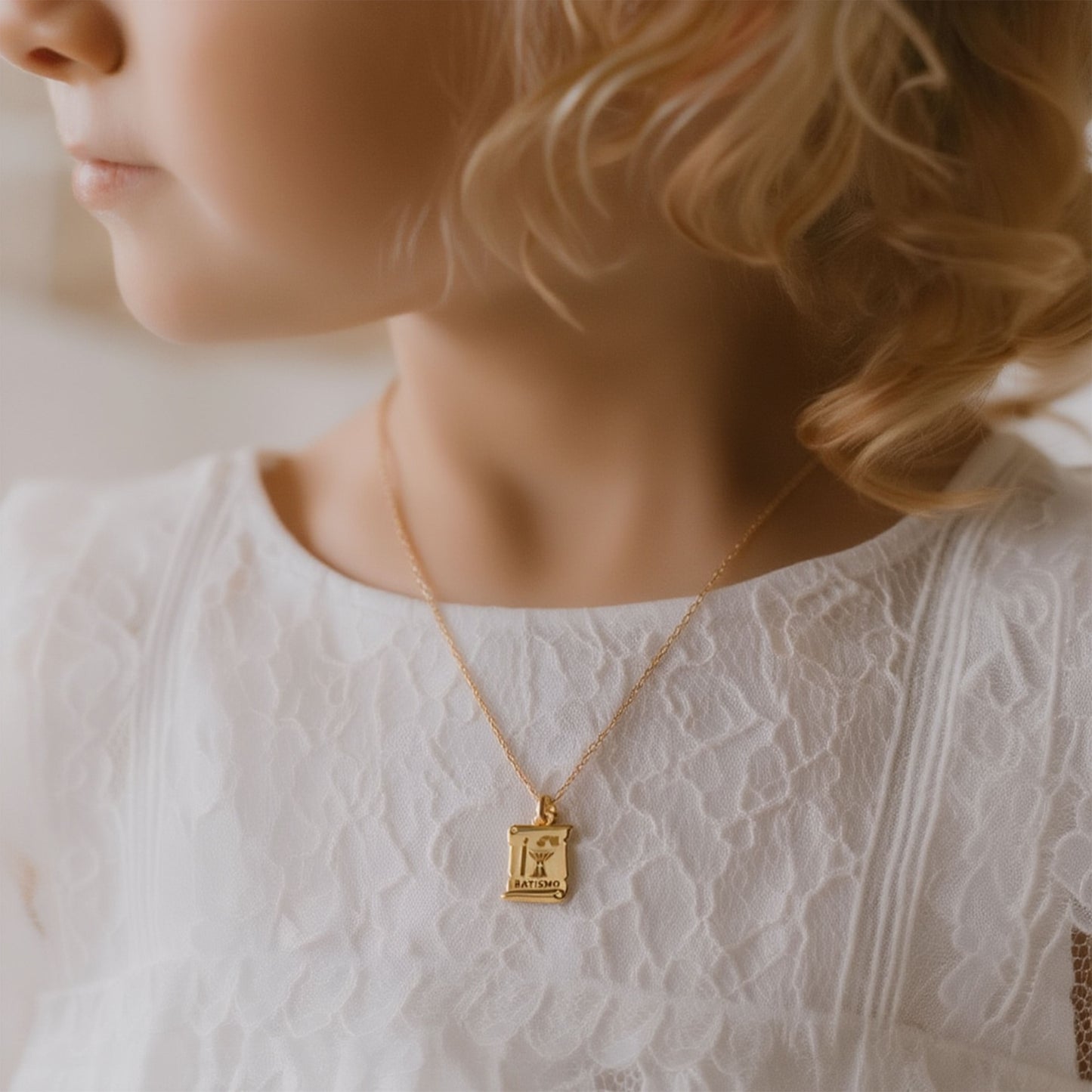 Fio em Ouro de 19kl com Medalha Batismo