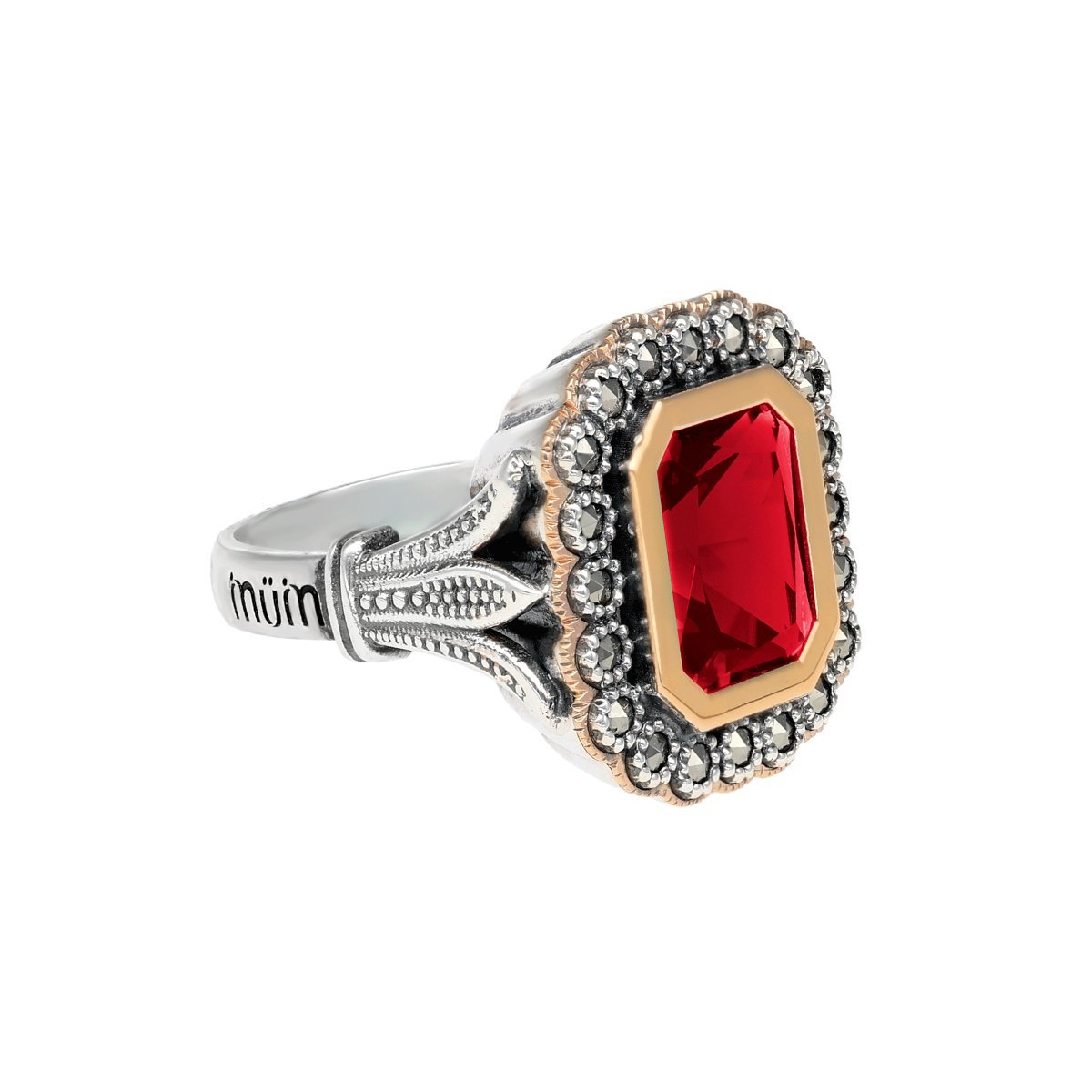 Anel D. Constança em Prata e Ouro 9kl com Marcassites e Pedra Vermelha - Loja do Ouro