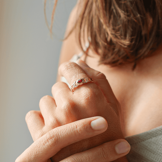 Anel em Ouro com Rubi e Zircónias (T20) - Loja do Ouro