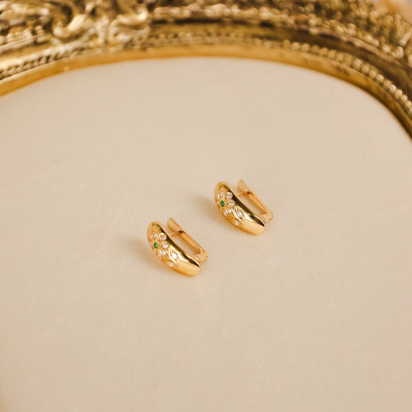 Brincos em Ouro 19kl com Flor em Zircónias - Loja do Ouro