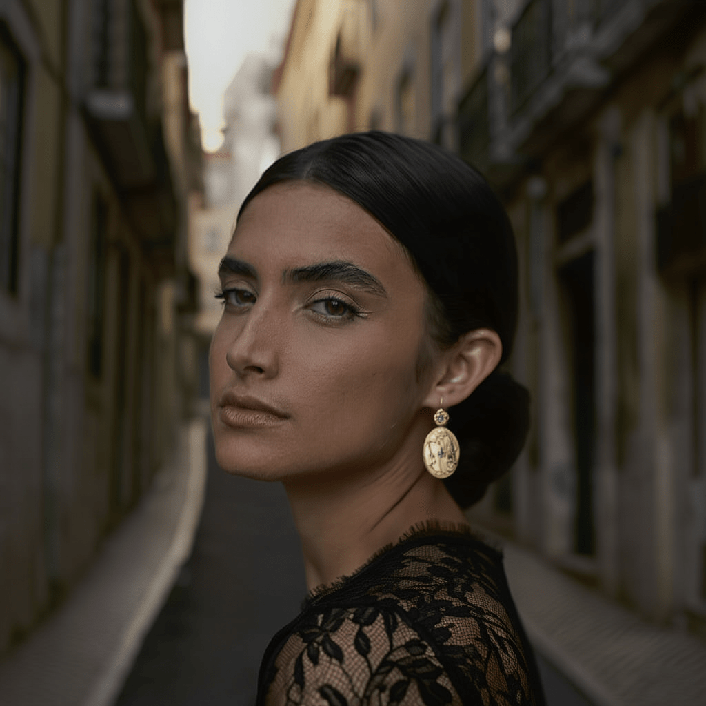 Brincos Maria em Prata Dourada (5cm) - Loja do Ouro