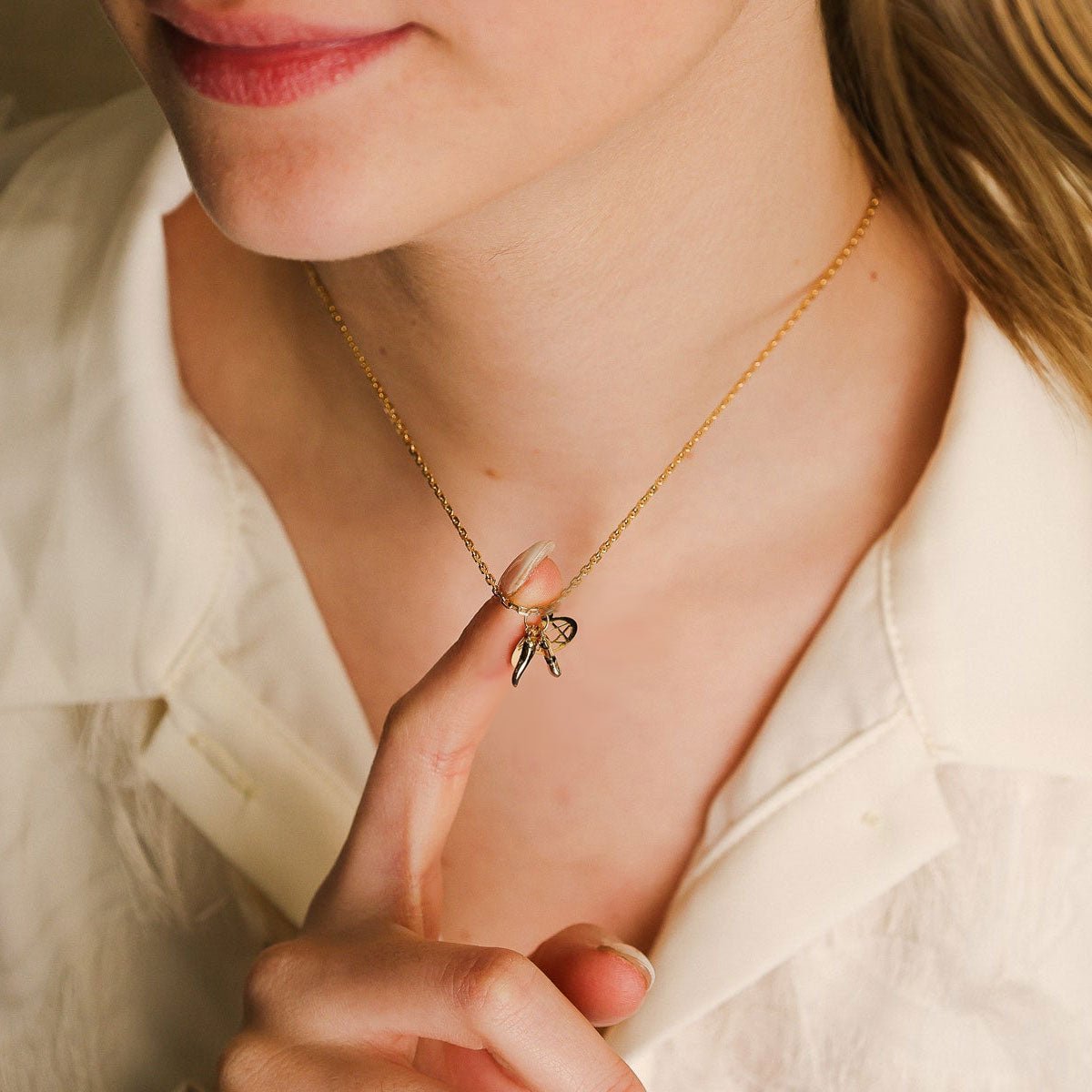 Cinco Saimão Pequeno em Ouro 19kl e Esmalte - Loja do Ouro