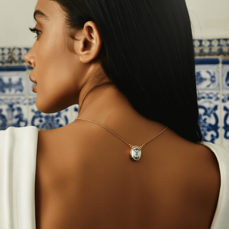 Escapulário em Prata Dourada com Nossa Sra do Carmos e Jesus - Loja do Ouro