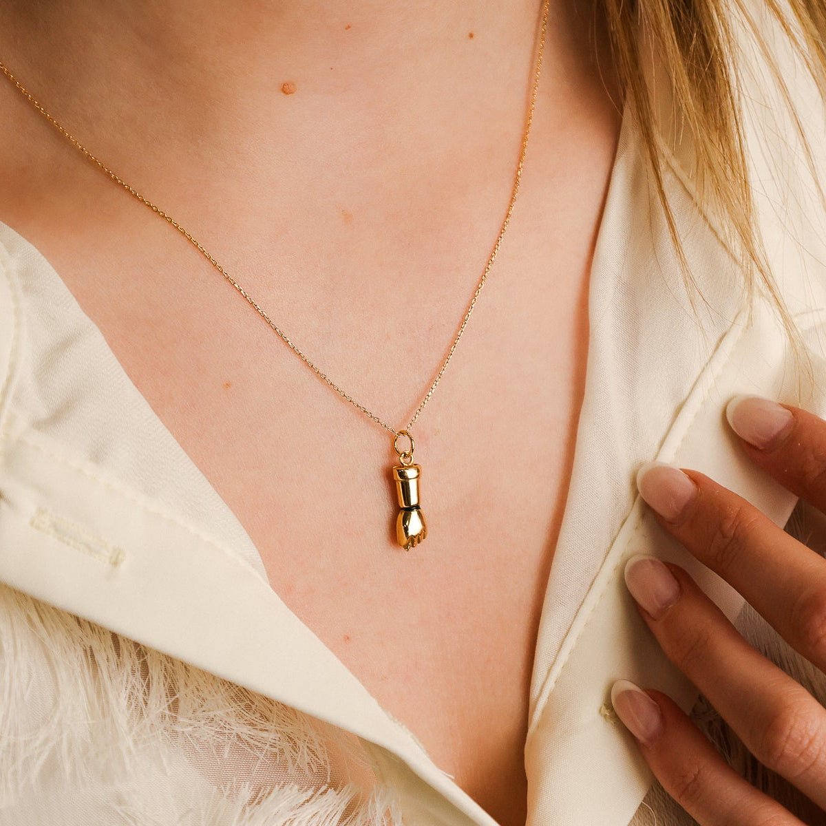 Figa em Ouro 19kl com Esmalte (1.54cm) - Loja do Ouro