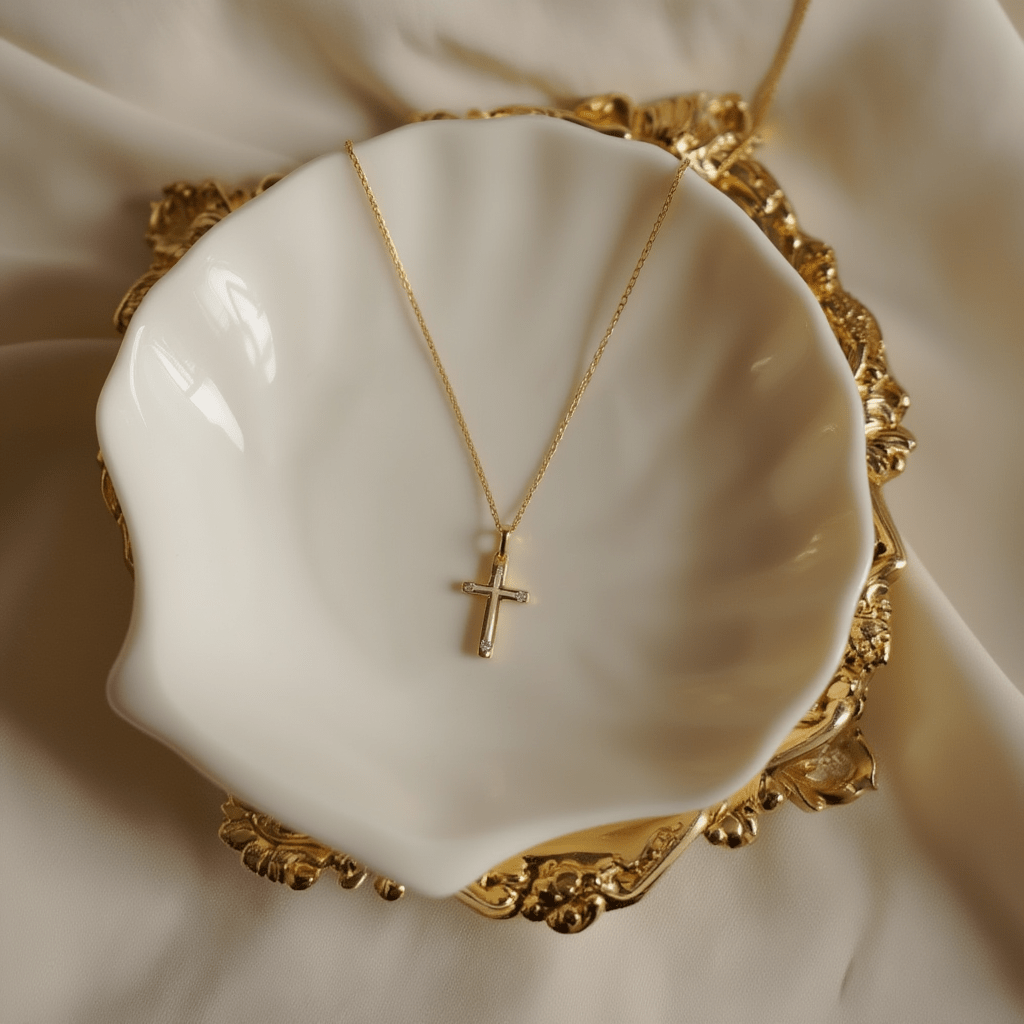 Fio em Ouro de 19kl com Cruz e Zircónias - Loja do Ouro