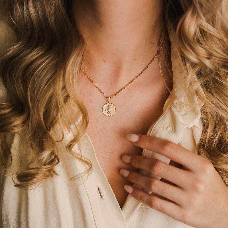 Medalha Anjo da Guarda em Ouro 19kl com Lapidações (1.45cm) - Loja do Ouro