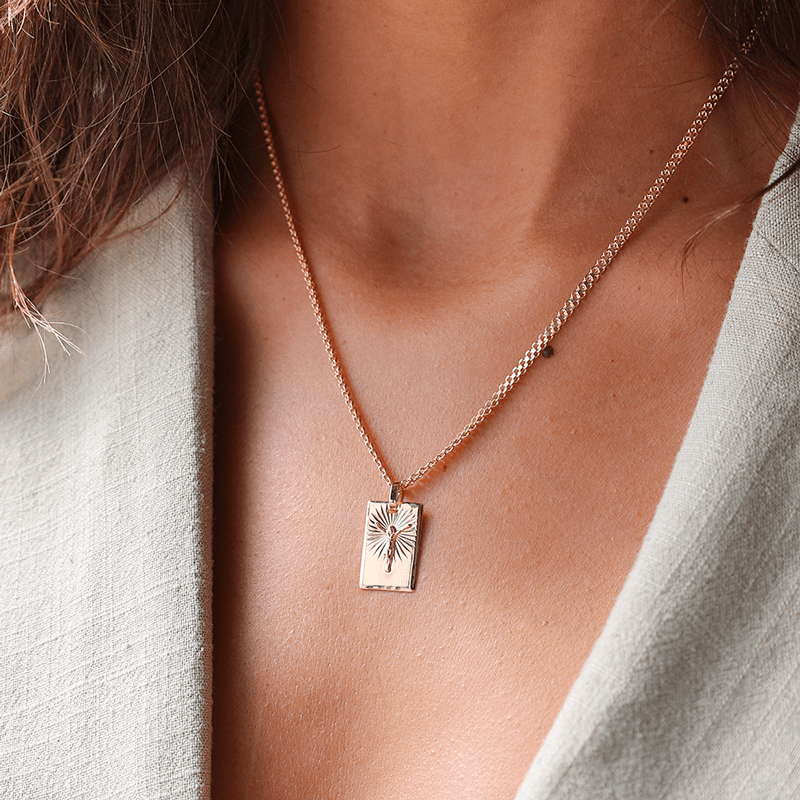 Medalha em Ouro 19kl com Cristo em Alto Relevo (1.7cm) - Loja do Ouro