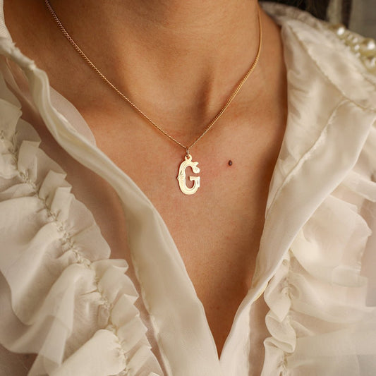 Medalha Letra G em Ouro 19kl com Efeito Raiado - Loja do Ouro