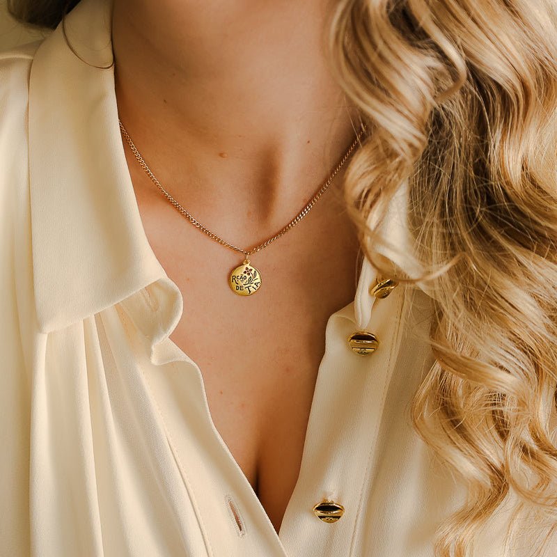 Medalha "Rção de Tia" em Ouro 19kl (1.04cm) - Loja do Ouro