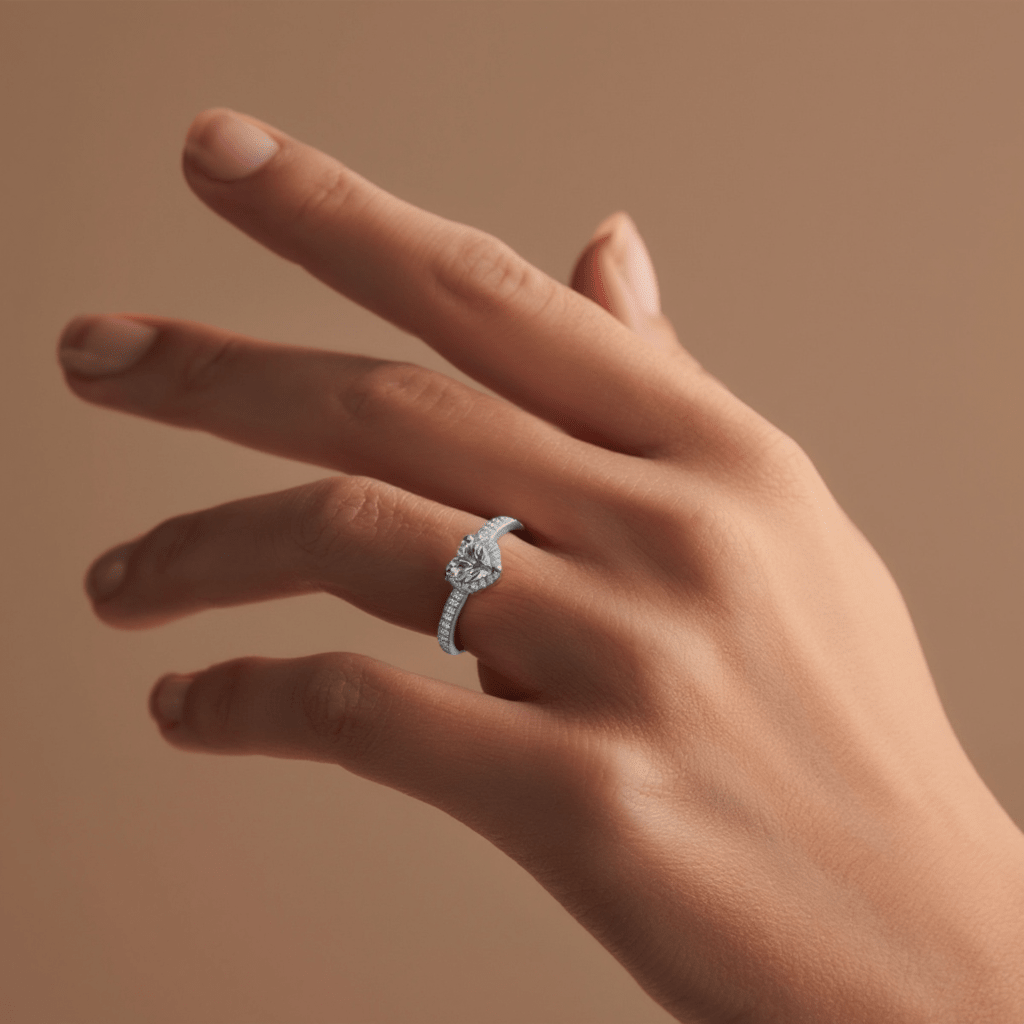 Solitário em Prata com Zircão Coração - Loja do Ouro