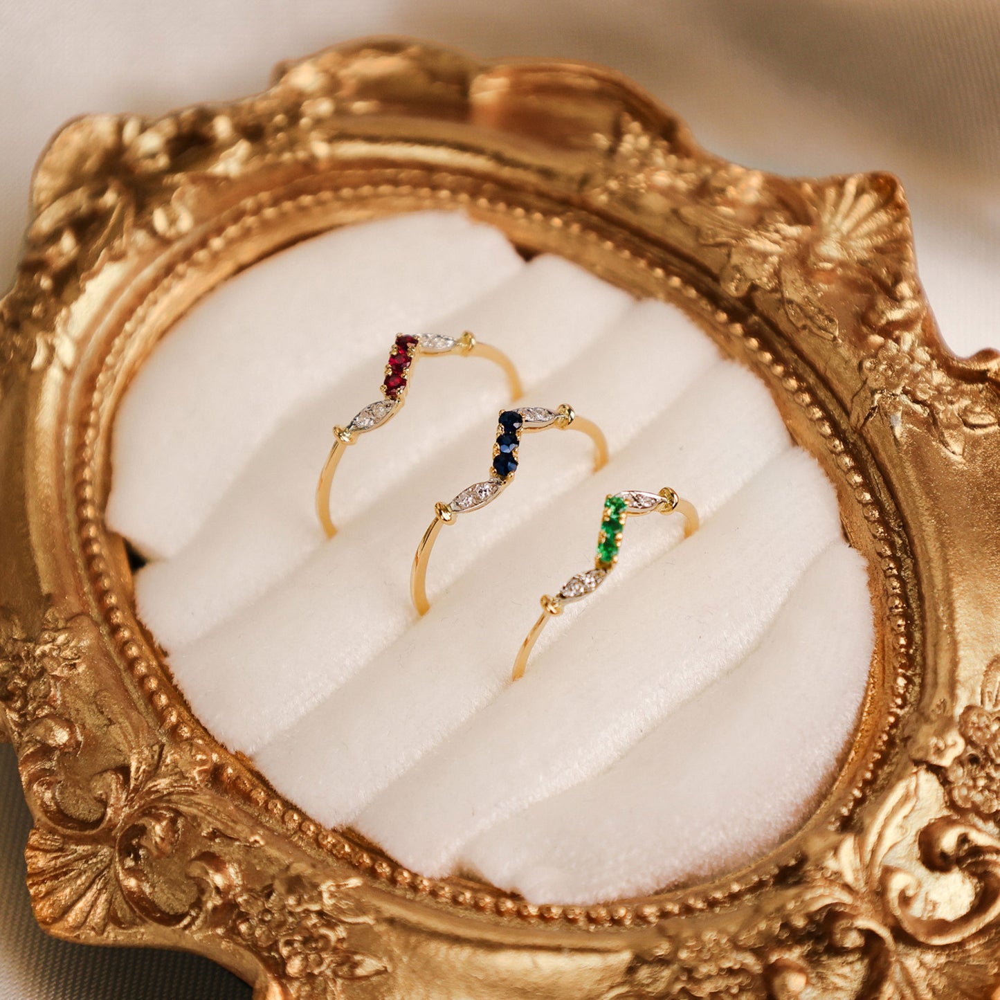 Anel Zig Zag em Ouro 19kl com Topázio Azul e Zircónias (T20)