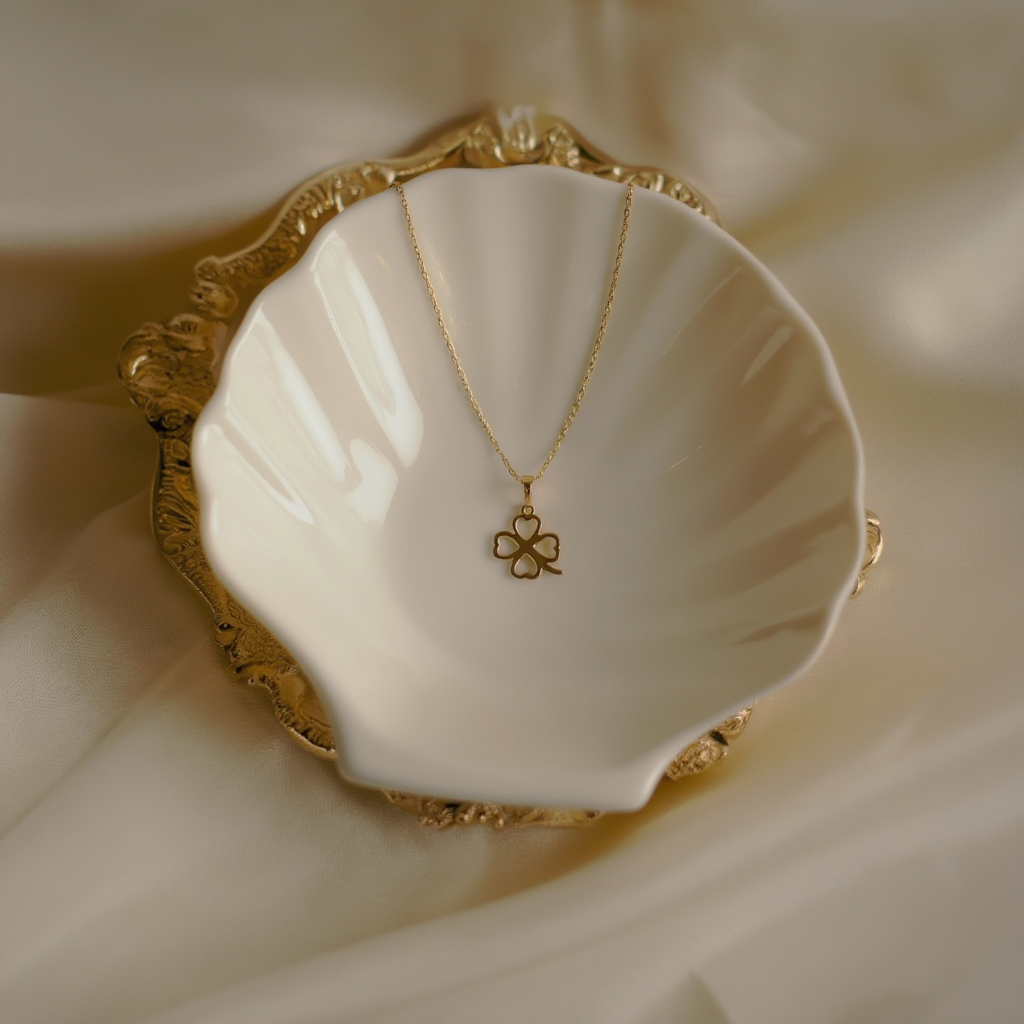 Fio em Ouro de 19kl com Trevo Recortado