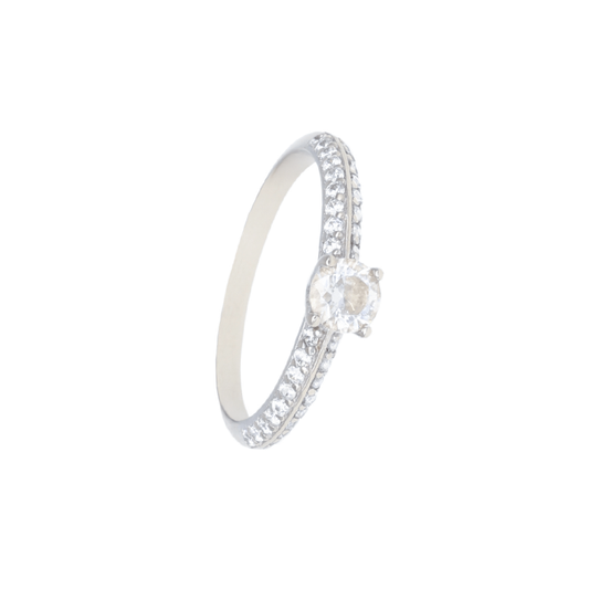 Anel Solitário em Ouro Branco de 19kl com Zircónias (T17)