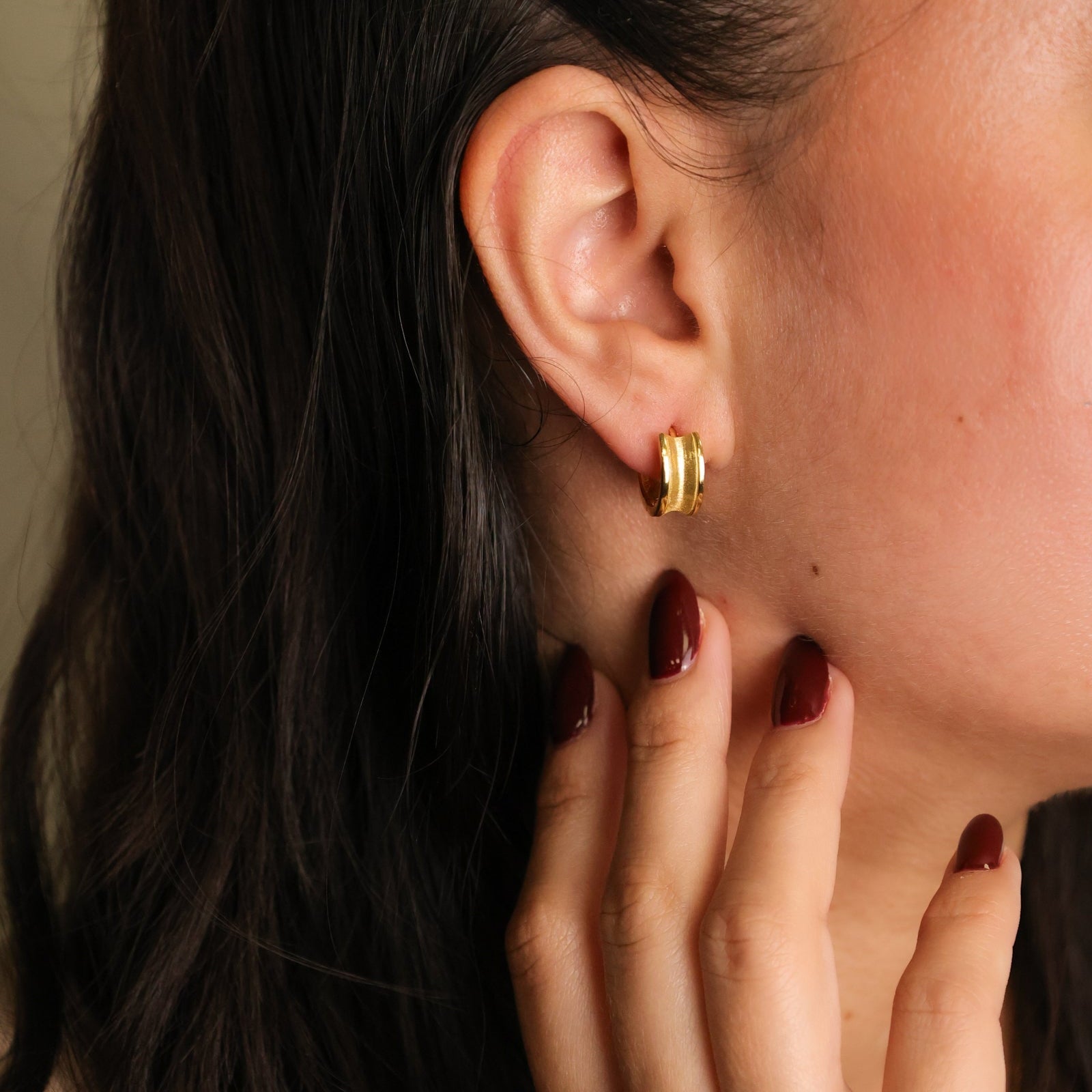 Argolas em Ouro 19kl com Efeito Cizelado - Loja do Ouro