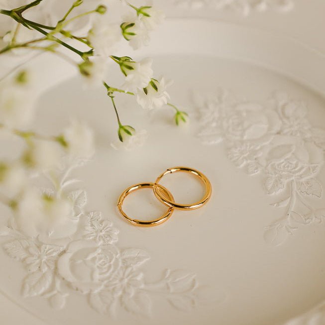 Argolas Pequenas em Ouro 19kl (1.2cm) - Loja do Ouro