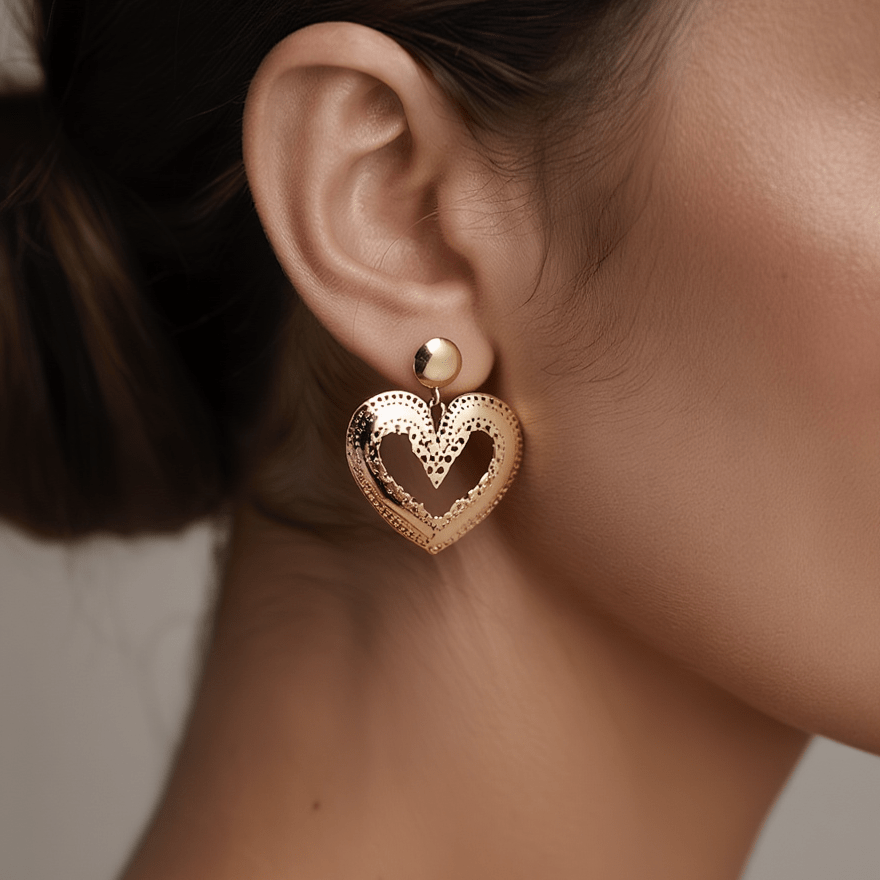 Brincos Reflexo Coração em Prata Dourada (3.5cm) - Loja do Ouro