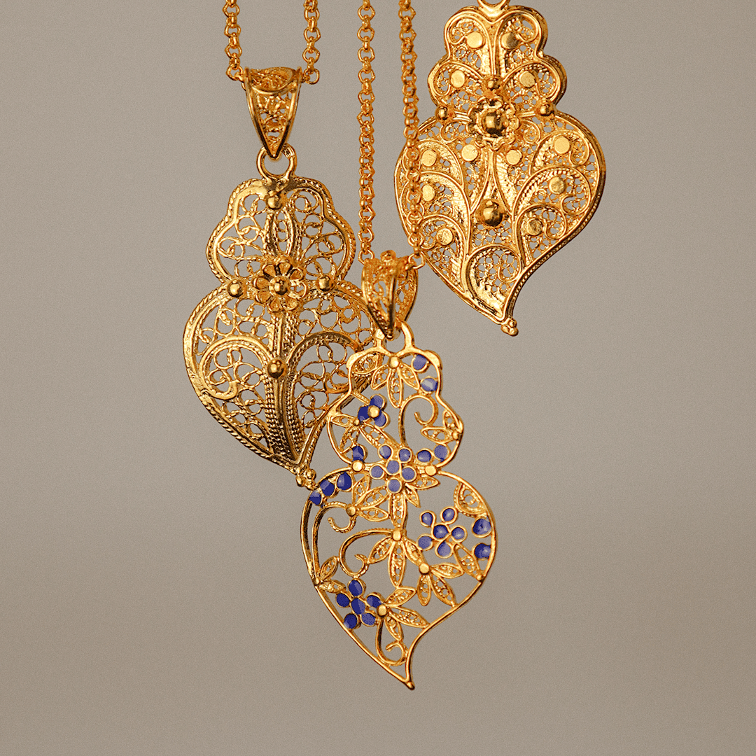 Conjunto Coração de Viana em Prata Dourada e Esmalte Azul - Loja do Ouro