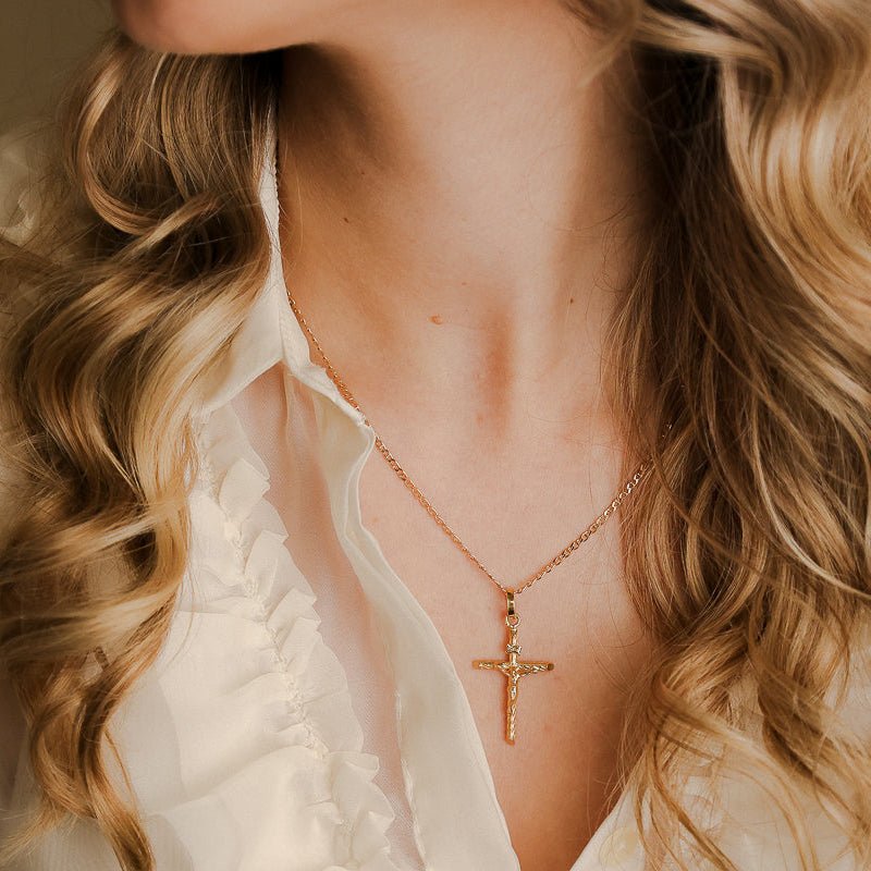 Crucifixo Raiado em Ouro de 19kl (2.97cm) - Loja do Ouro