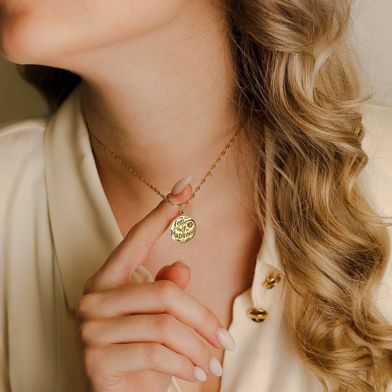 Medalha "Lemça de Madrinha" em Ouro 19kl (1.58cm) - Loja do Ouro