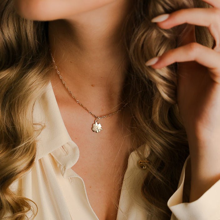 Medalha Trevo em Ouro de 19kl (1.9cm) - Loja do Ouro