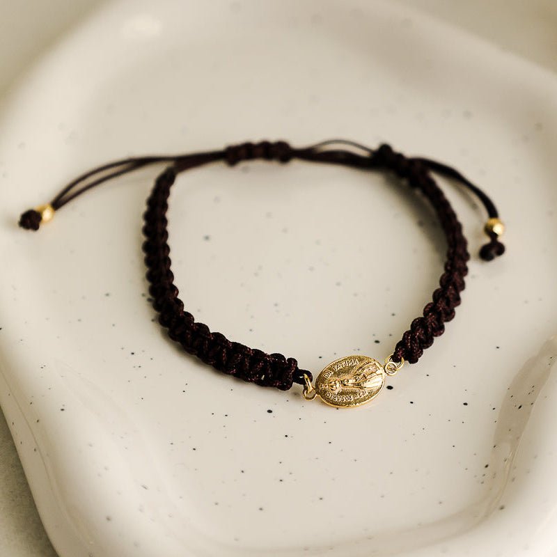 Pulseira Ajustável em Nylon Castanho com Medalha N Sra de Fátima - Loja do Ouro