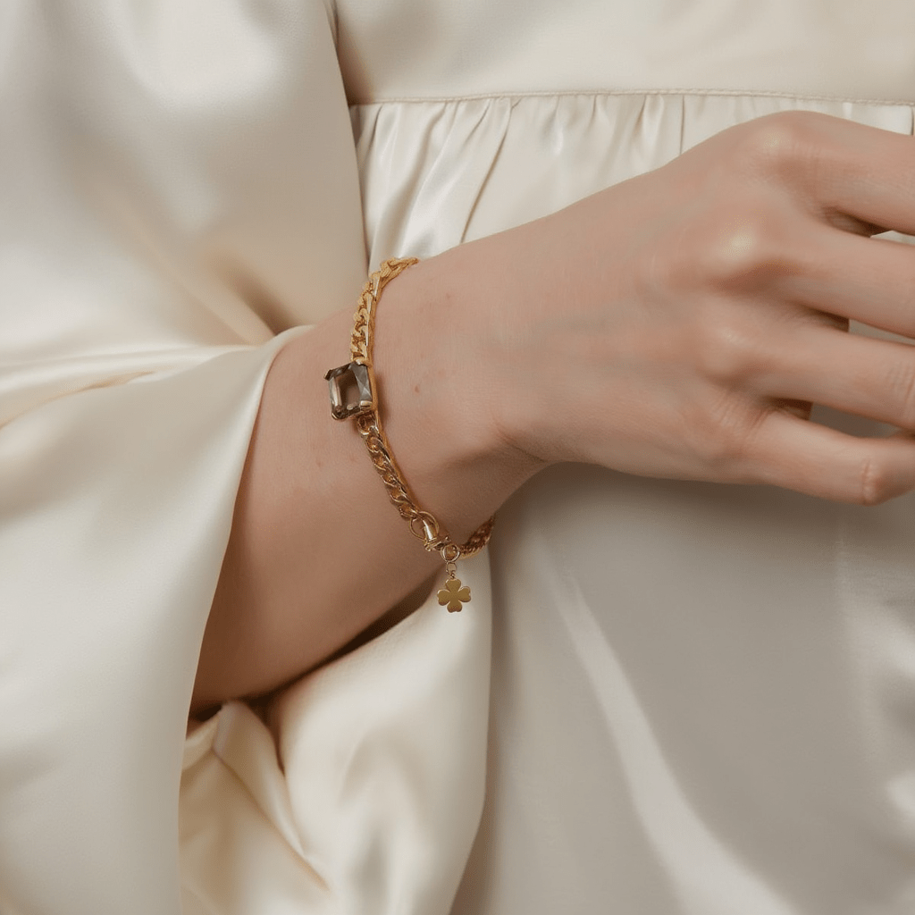 Pulseira Nefertiti em Prata Dourada com Zircão Castanho (18cm) - Loja do Ouro